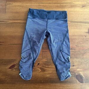 Lululemon cropped  Blue Leggings